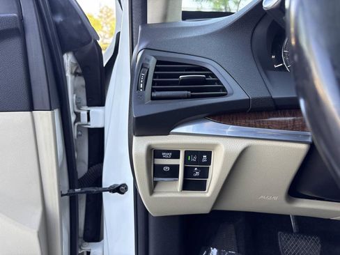Used 2017 Acura MDX SH-AWD w/ Technology Package image 22