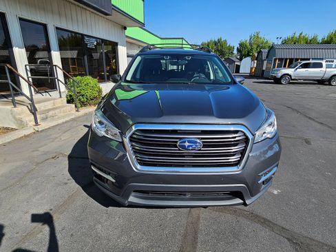 Used 2019 Subaru Ascent Limited w/ Popular Package #3 AWD/4WD image 3