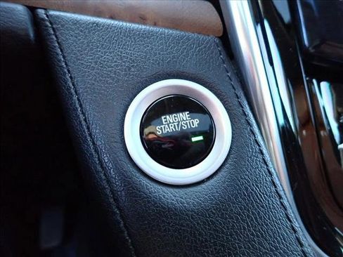 Used 2018 Cadillac Escalade Premium Luxury image 26