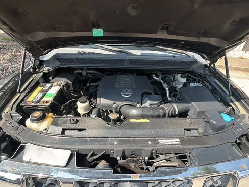 Used 2009 Nissan Titan SE RWD image 29