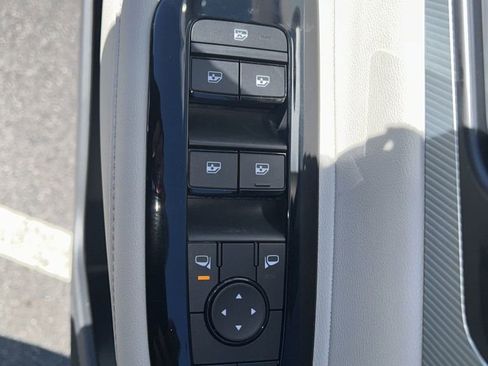 New 2026 Nissan Murano SL image 17