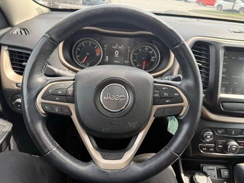 Used 2017 Jeep Cherokee 75th Anniversary image 20