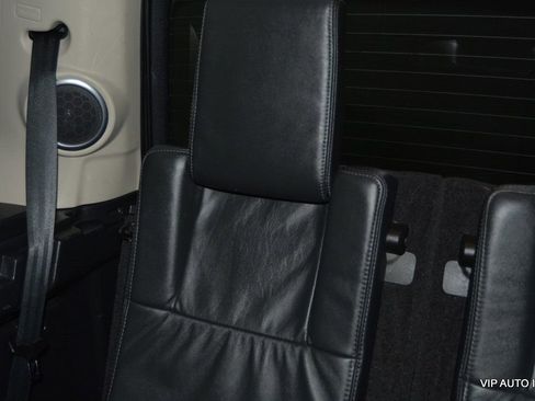 Used 2016 Land Rover LR4 HSE LUX image 28