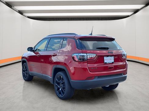 New 2026 Jeep Compass Latitude image 5