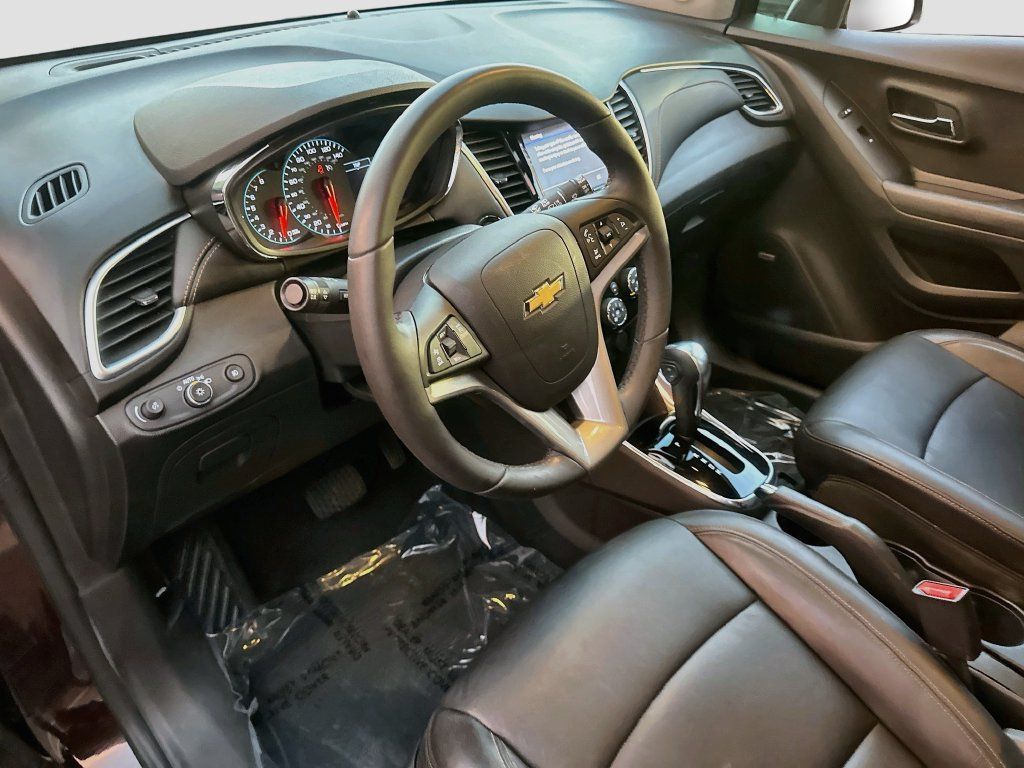 Used 2020 Chevrolet Trax Premier FWD image 6