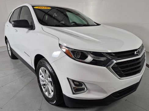 Used 2020 Chevrolet Equinox LS w/ LS Convenience Package FWD image 6