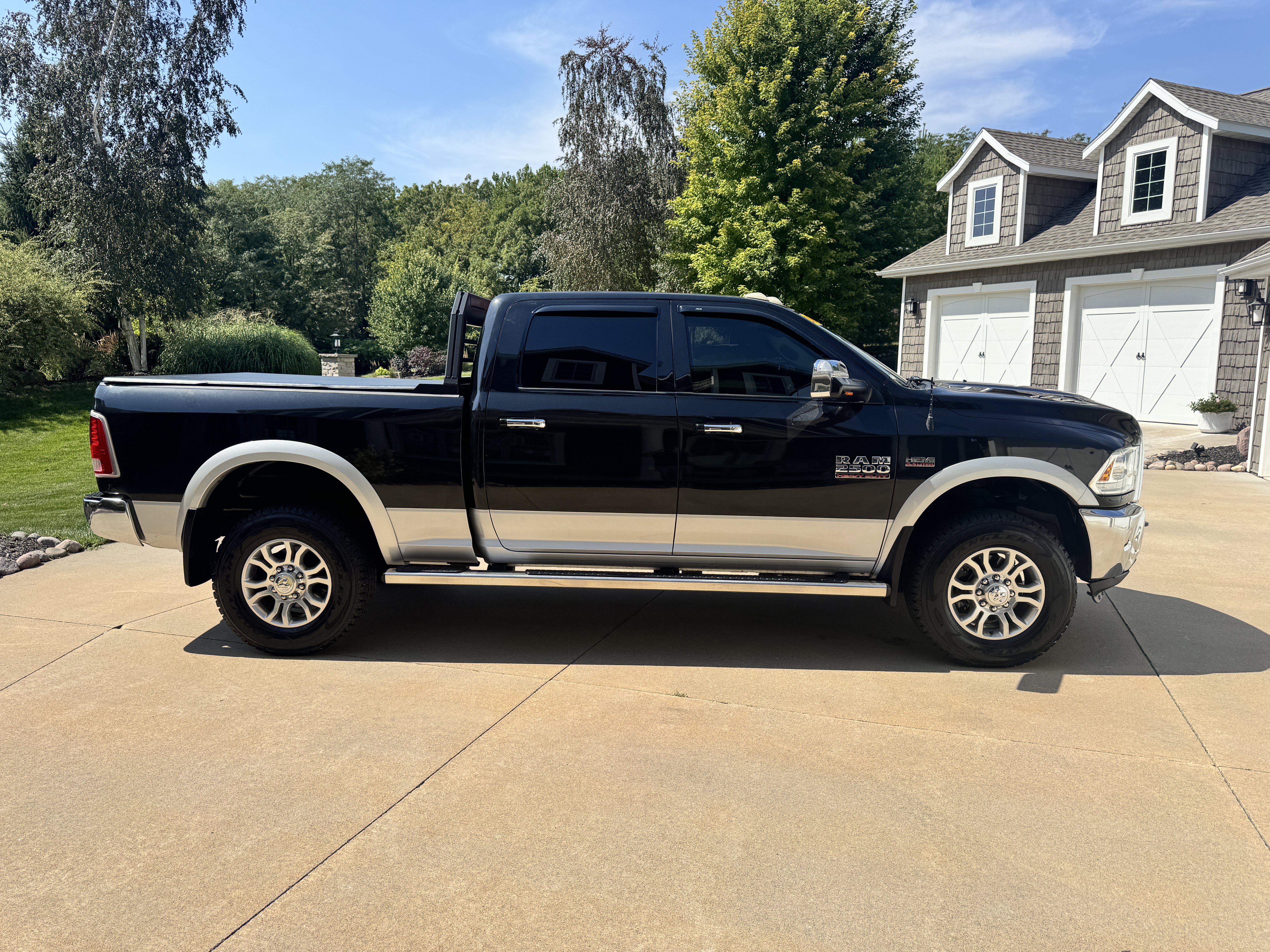 Used 2015 RAM 2500 Laramie w/ Snow Chief Group AWD/4WD image 9