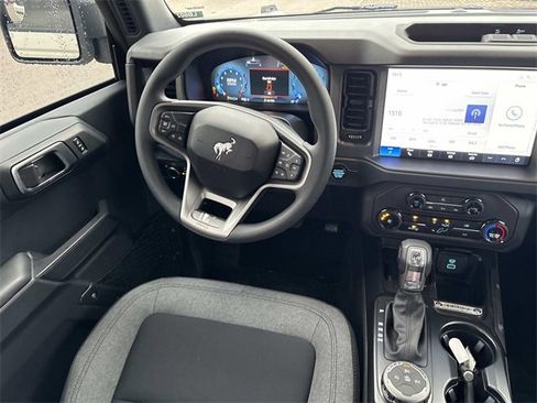 New 2025 Ford Bronco 4-Door image 13