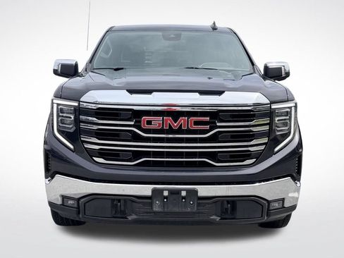 Used 2025 GMC Sierra 1500 SLT RWD image 9