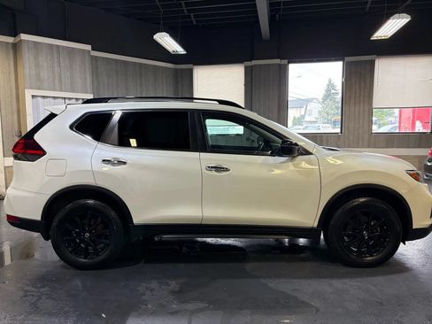 Used 2017 Nissan Rogue SV w/ Midnight Edition Package AWD/4WD image 7