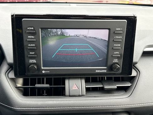 Used 2021 Toyota RAV4 XLE w/ Convenience Package image 30