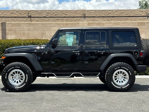 Used 2025 Jeep Wrangler Unlimited Sport AWD/4WD image 7