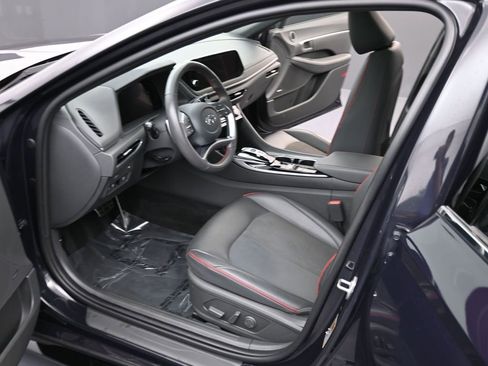 Used 2023 Hyundai Sonata SEL Plus w/ Cargo Package image 12