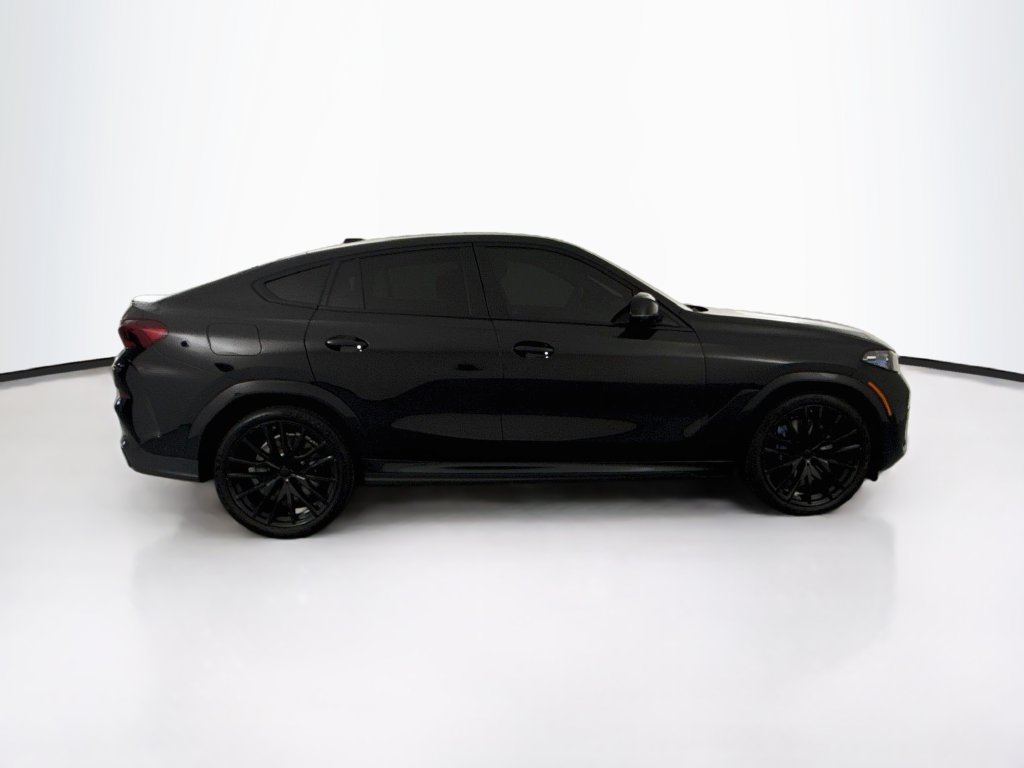 Used 2024 BMW X6 M60i w/ Parking Assistance Package AWD/4WD image 4