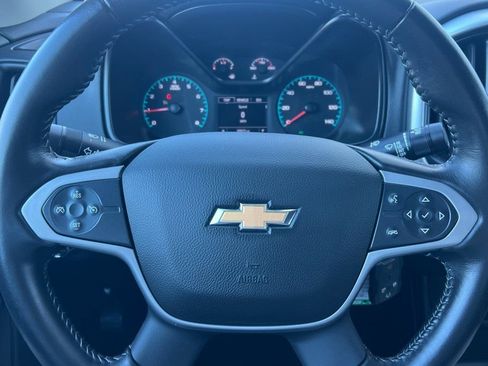Used 2022 Chevrolet Colorado LT w/ LT Convenience Package image 18