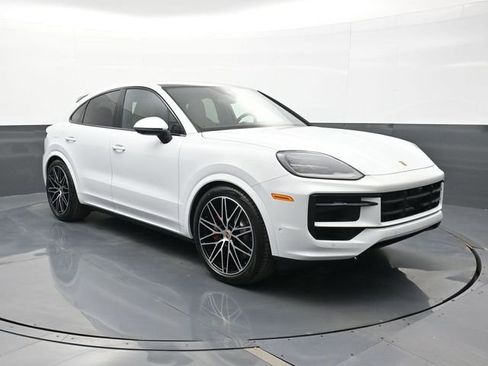 New 2026 Porsche Cayenne S image 24