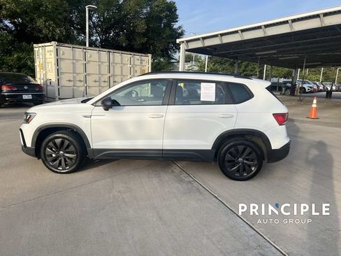 Used 2022 Volkswagen Taos S FWD image 6