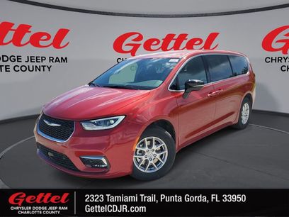 New 2026 Chrysler Pacifica Select