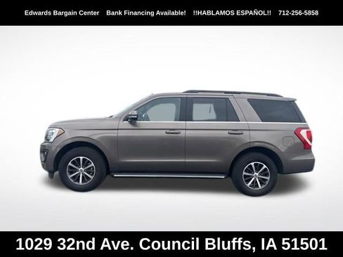 Used 2018 Ford Expedition XLT w/ Equipment Group 202A AWD/4WD image 4