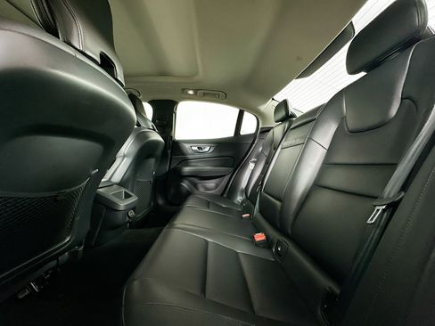 Used 2024 Volvo S60 B5 Core image 28