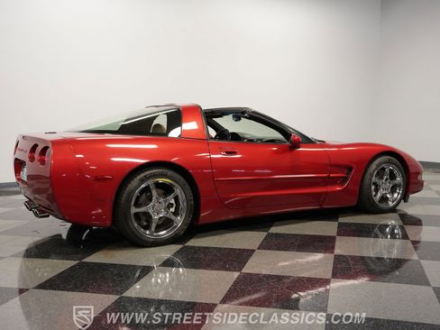 Used 1998 Chevrolet Corvette Coupe image 13