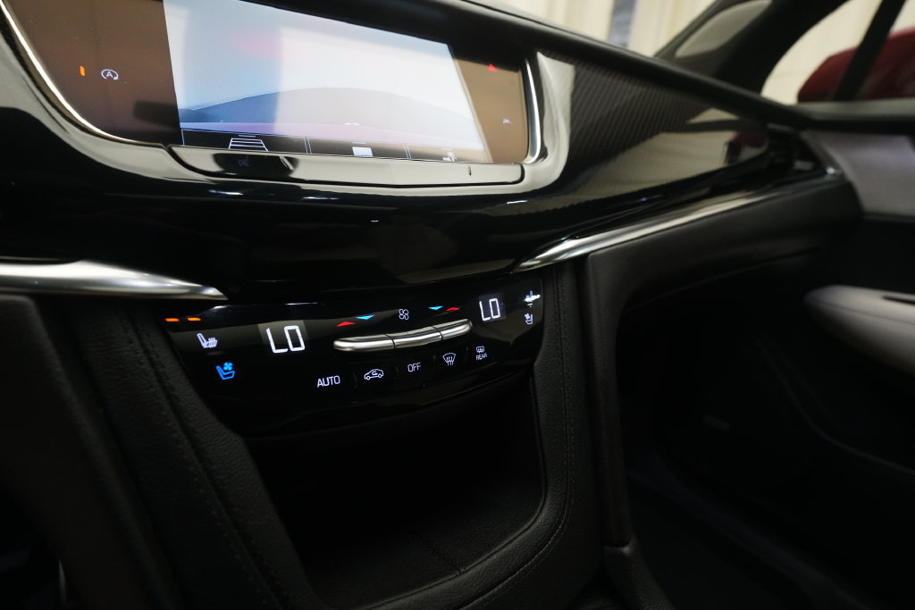 Used 2020 Cadillac XT6 Sport AWD/4WD image 20