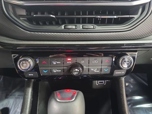 Used 2024 Jeep Compass Trailhawk w/ Trailhawk Convenience Group image 20