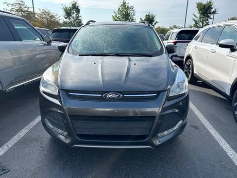 Used 2016 Ford Escape SE w/ Equipment Group 201A FWD image 6