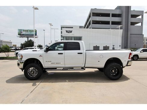Used 2024 RAM 3500 Big Horn AWD/4WD image 3
