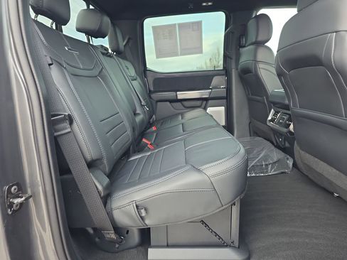 Used 2025 Ford F250 Platinum image 51