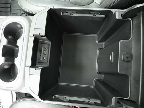 Used 2022 GMC Sierra 1500 Denali w/ Denali Premium Package AWD/4WD image 31