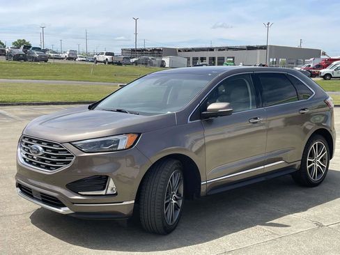 Used 2019 Ford Edge Titanium w/ Equipment Group 301A image 7
