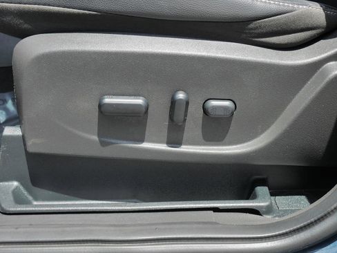 Used 2019 Ford Escape SE FWD image 21