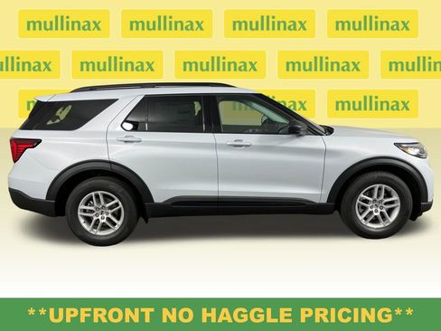 New 2026 Ford Explorer Active image 2