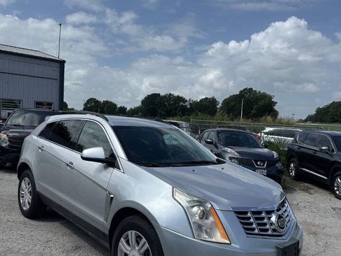 Used 2016 Cadillac SRX FWD image 3
