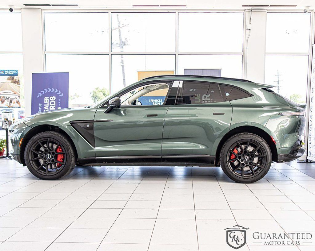Used 2021 Aston Martin DBX AWD/4WD image 6