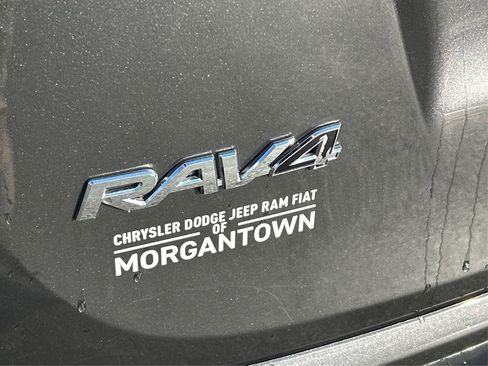 Used 2018 Toyota RAV4 XLE image 16