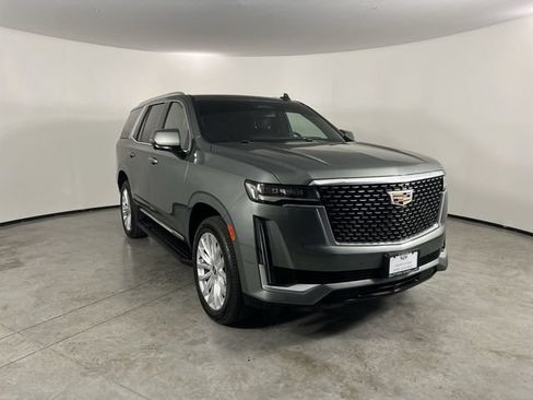 Certified 2024 Cadillac Escalade Luxury AWD/4WD image 2