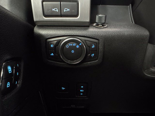 Used 2017 Ford F250 Platinum w/ Platinum Ultimate Package AWD/4WD image 20
