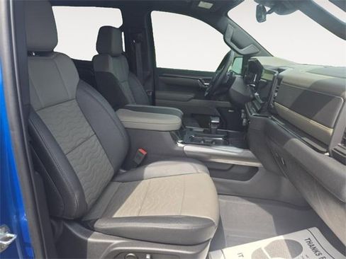 Used 2024 Chevrolet Silverado 1500 ZR2 image 13