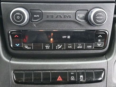 Used 2023 RAM ProMaster 2500 FWD image 31