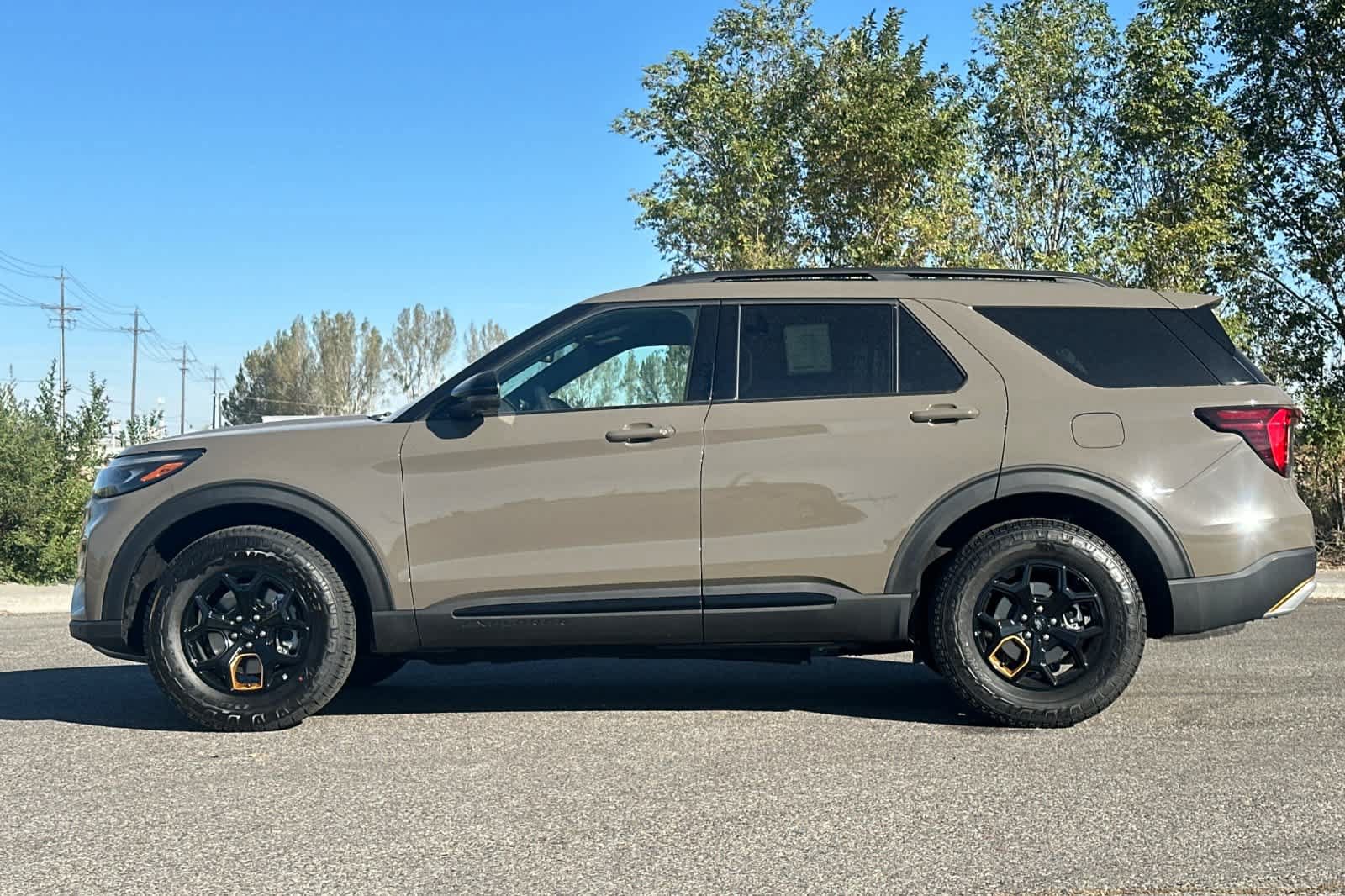 New 2027 Ford Explorer Tremor w/ Tremor Convenience Package AWD/4WD image 5
