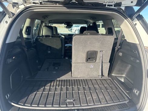 Used 2022 Jeep Grand Cherokee L Limited image 11