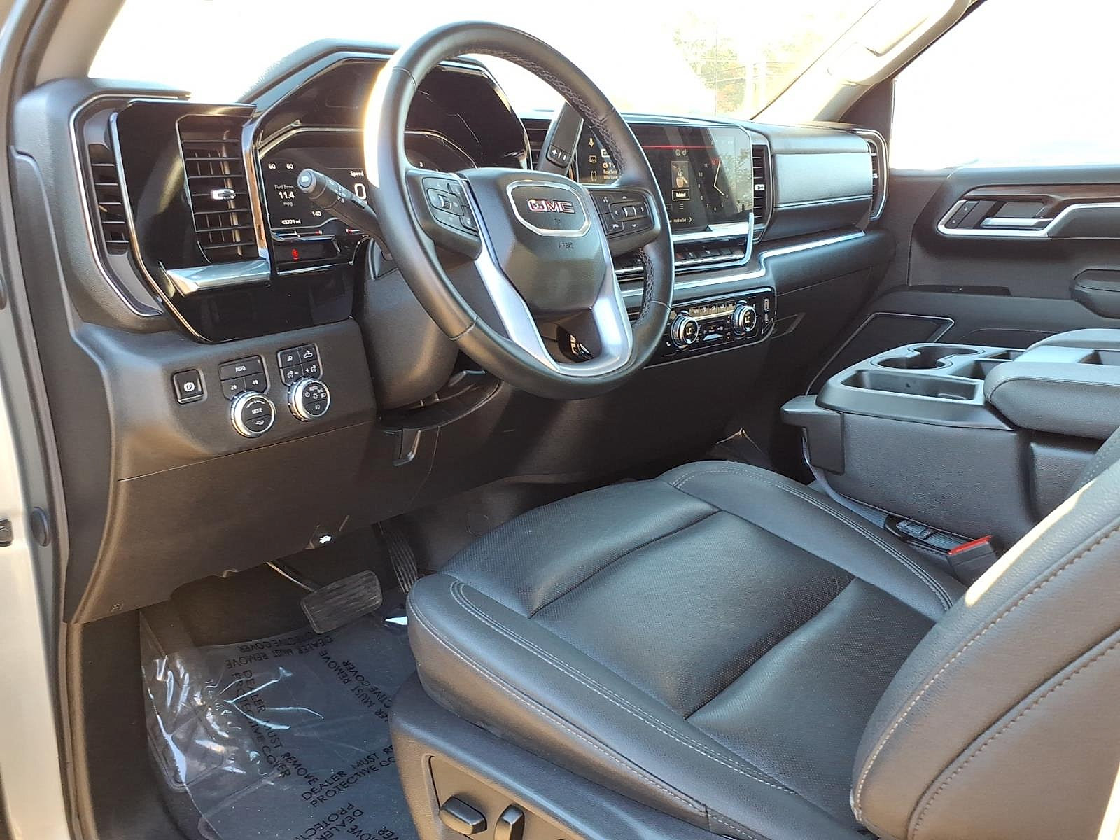 Used 2025 GMC Sierra 1500 SLT AWD/4WD image 11