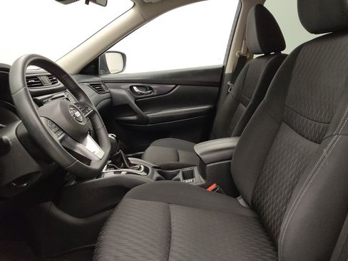 Used 2020 Nissan Rogue SV FWD image 17