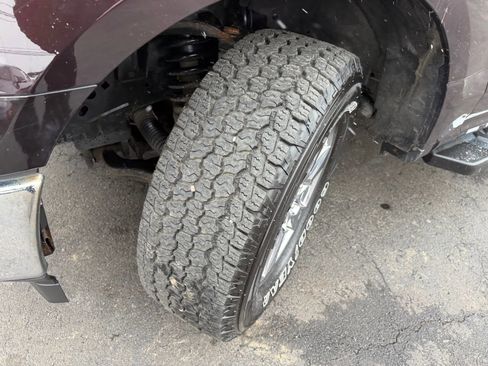 Used 2018 Ford F150 XLT w/ Max Trailer Tow Package image 39