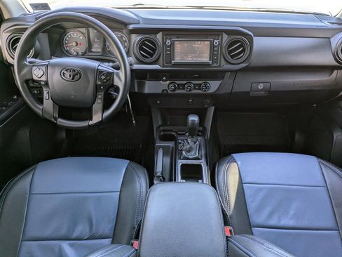 Used 2018 Toyota Tacoma SR w/ SR Convenience Package image 15