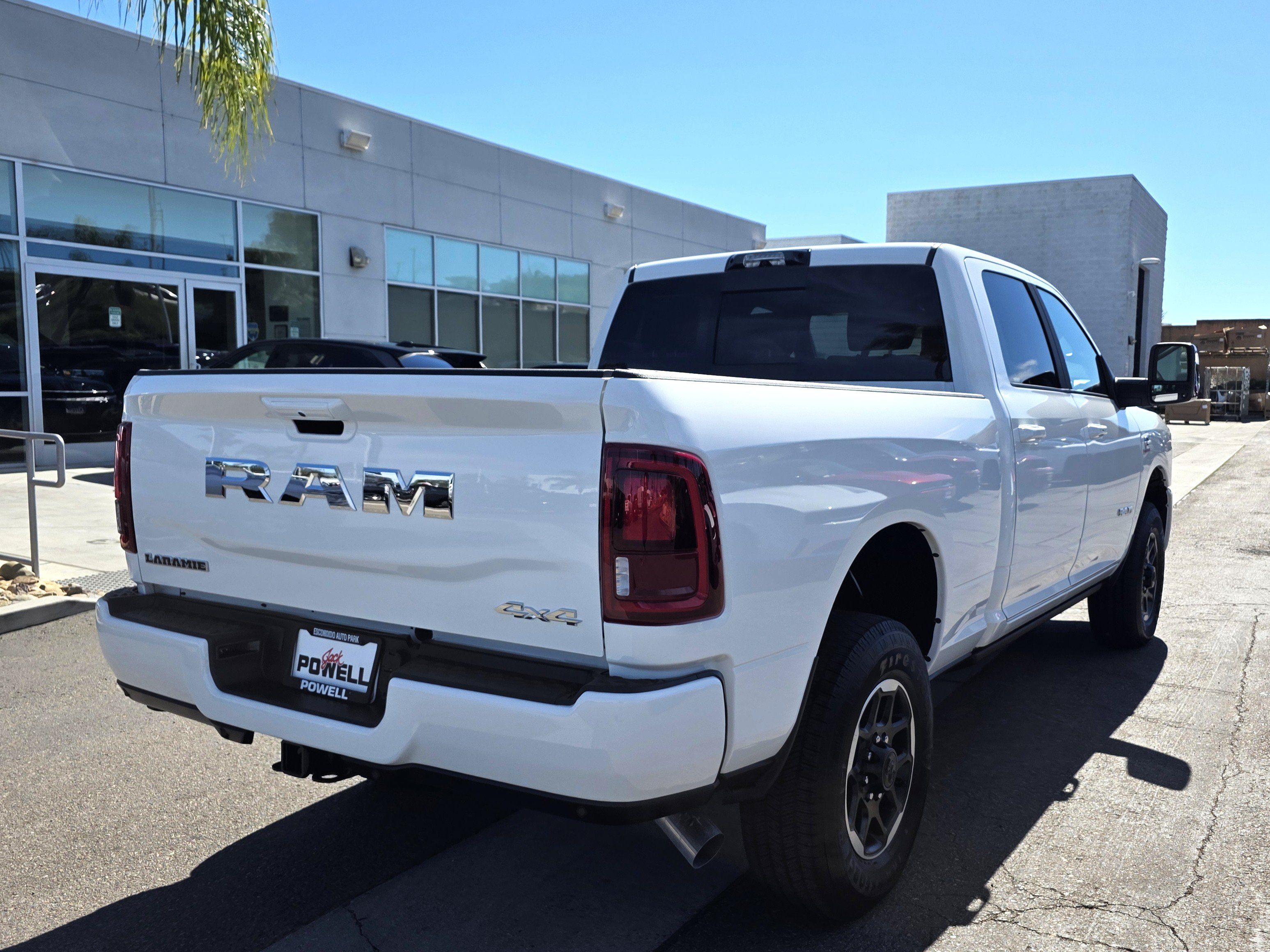 New 2026 RAM 2500 Laramie AWD/4WD image 5