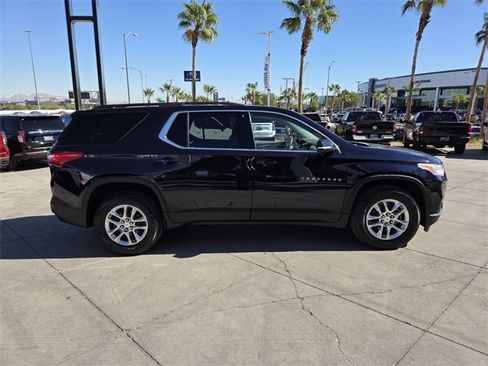 Certified 2020 Chevrolet Traverse LT image 7