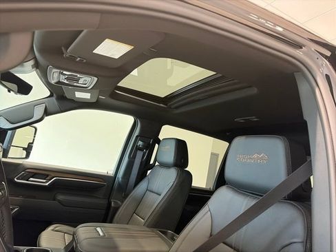 New 2026 Chevrolet Silverado 2500 High Country w/ High Country Premium Package AWD/4WD image 16